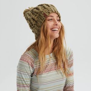 Burton Kismet Beanie In Beige Cream 
